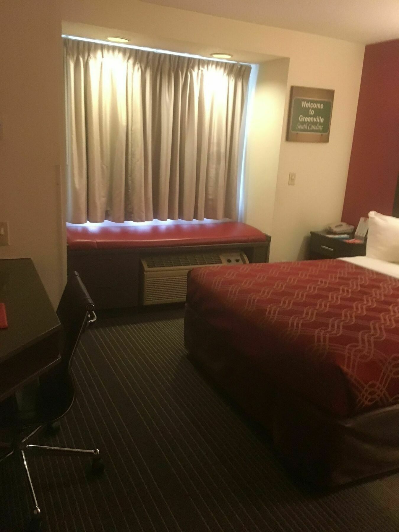 גרינוויל Econo Lodge Inn & Suites מראה חיצוני תמונה